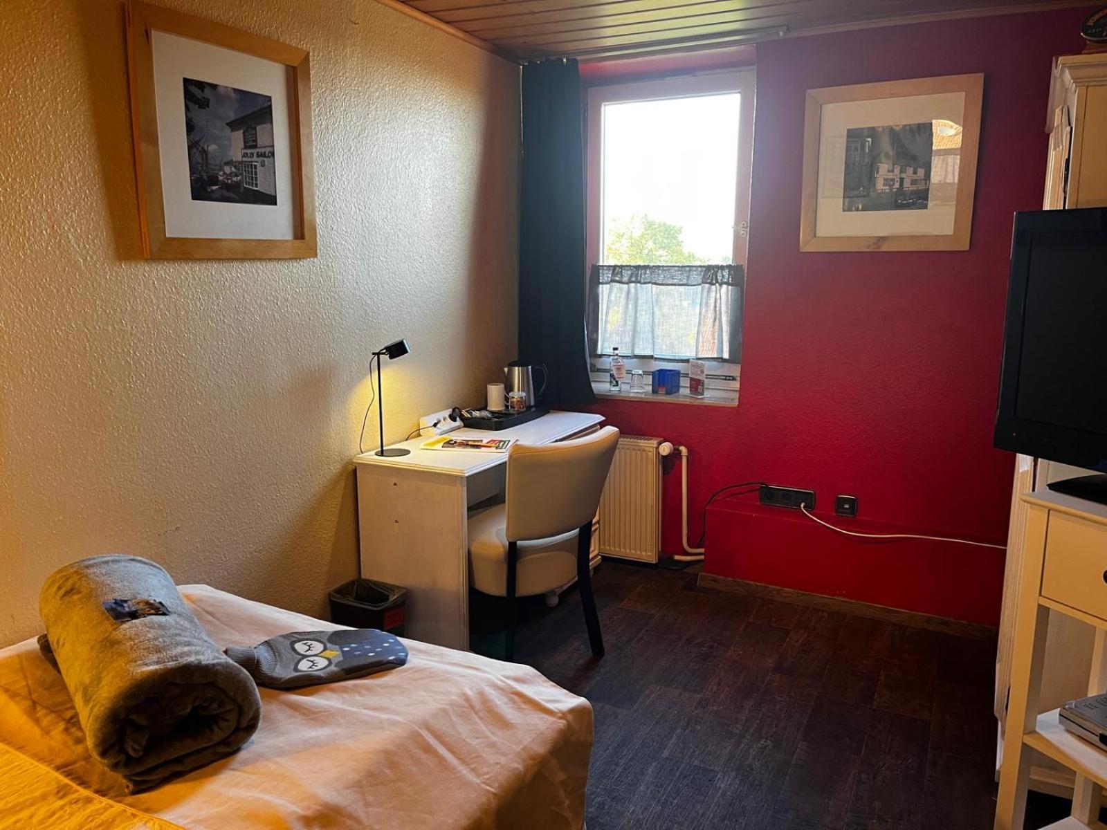 Henblas Hotel Neuenrade 外观 照片