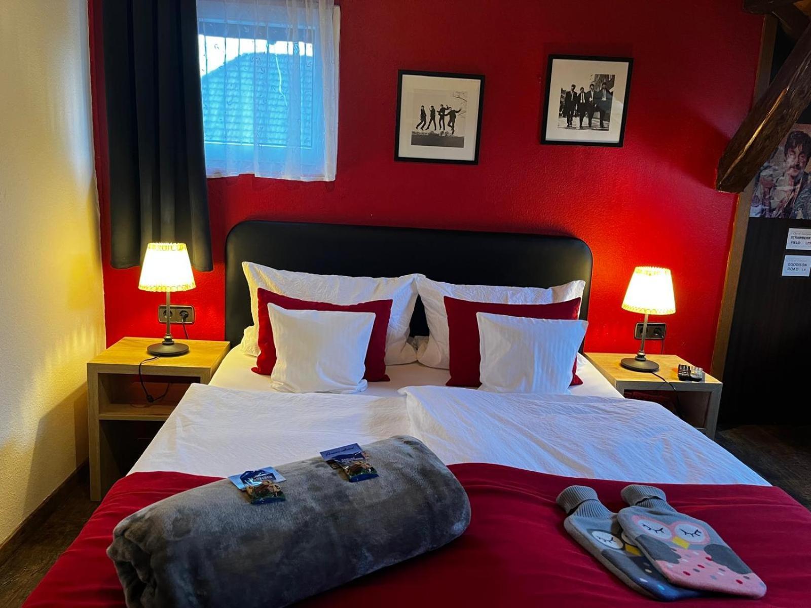 Henblas Hotel Neuenrade 外观 照片