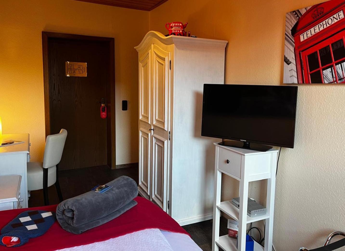Henblas Hotel Neuenrade 外观 照片