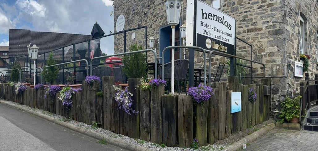 Henblas Hotel Neuenrade 外观 照片