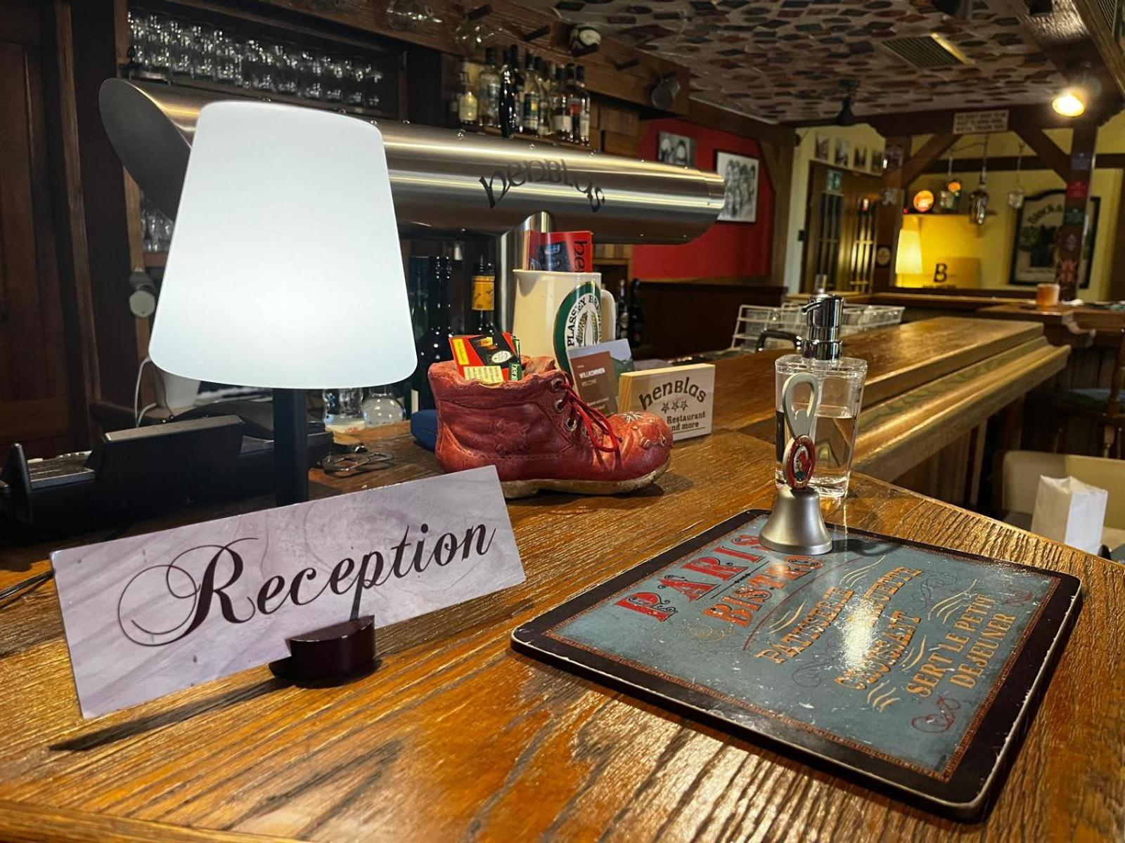 Henblas Hotel Neuenrade 外观 照片