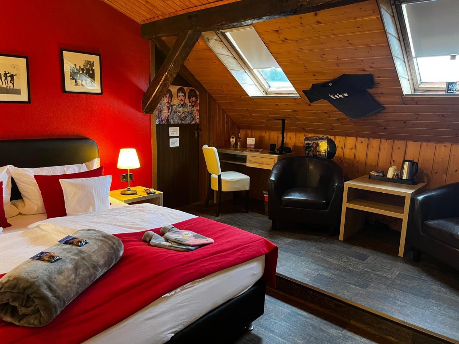 Henblas Hotel Neuenrade 外观 照片