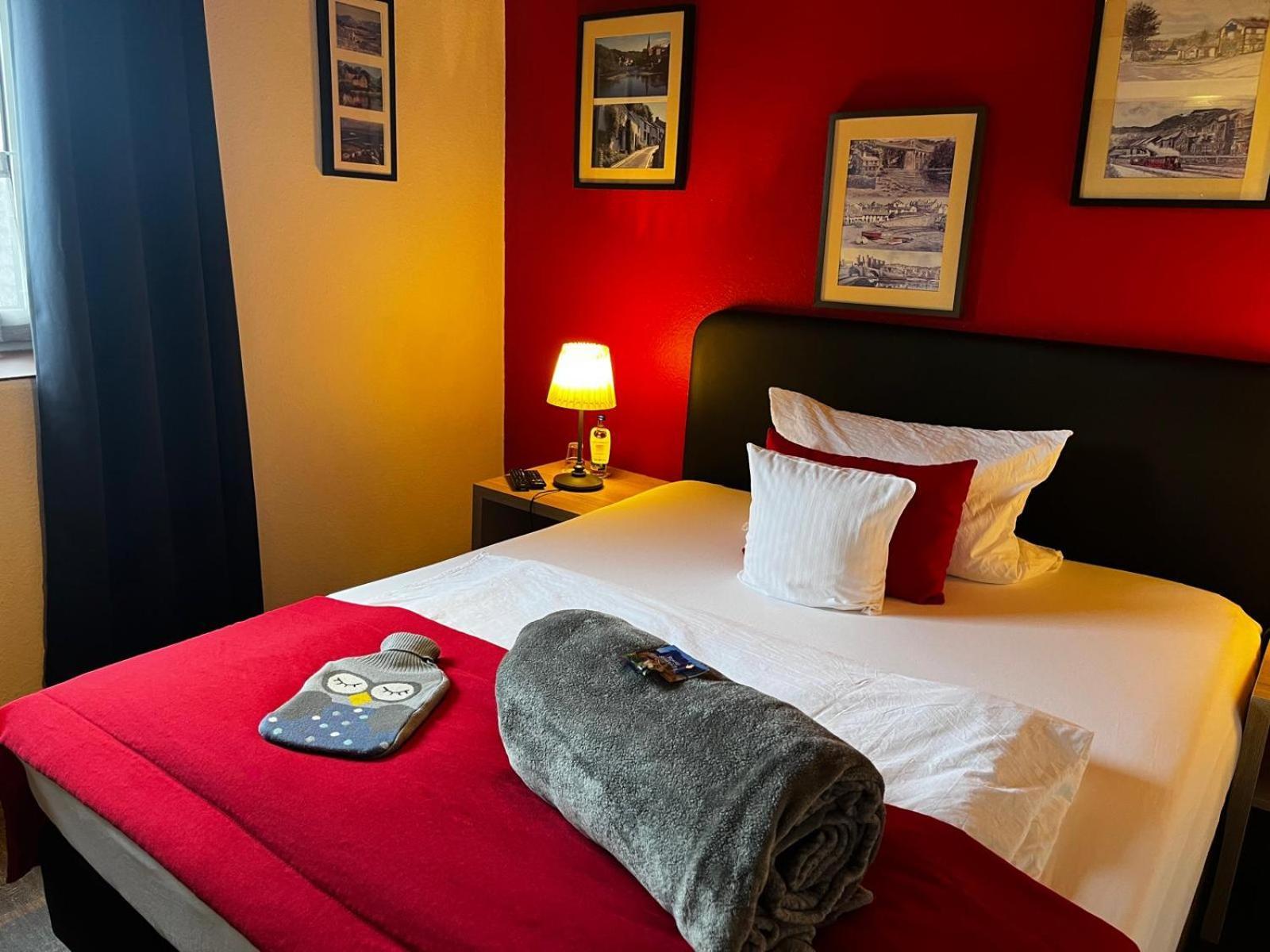Henblas Hotel Neuenrade 外观 照片