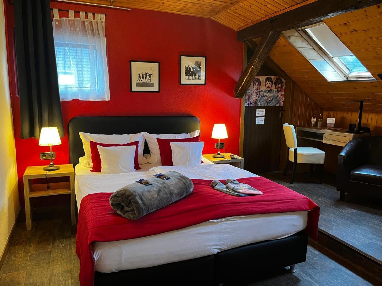 Henblas Hotel Neuenrade 外观 照片