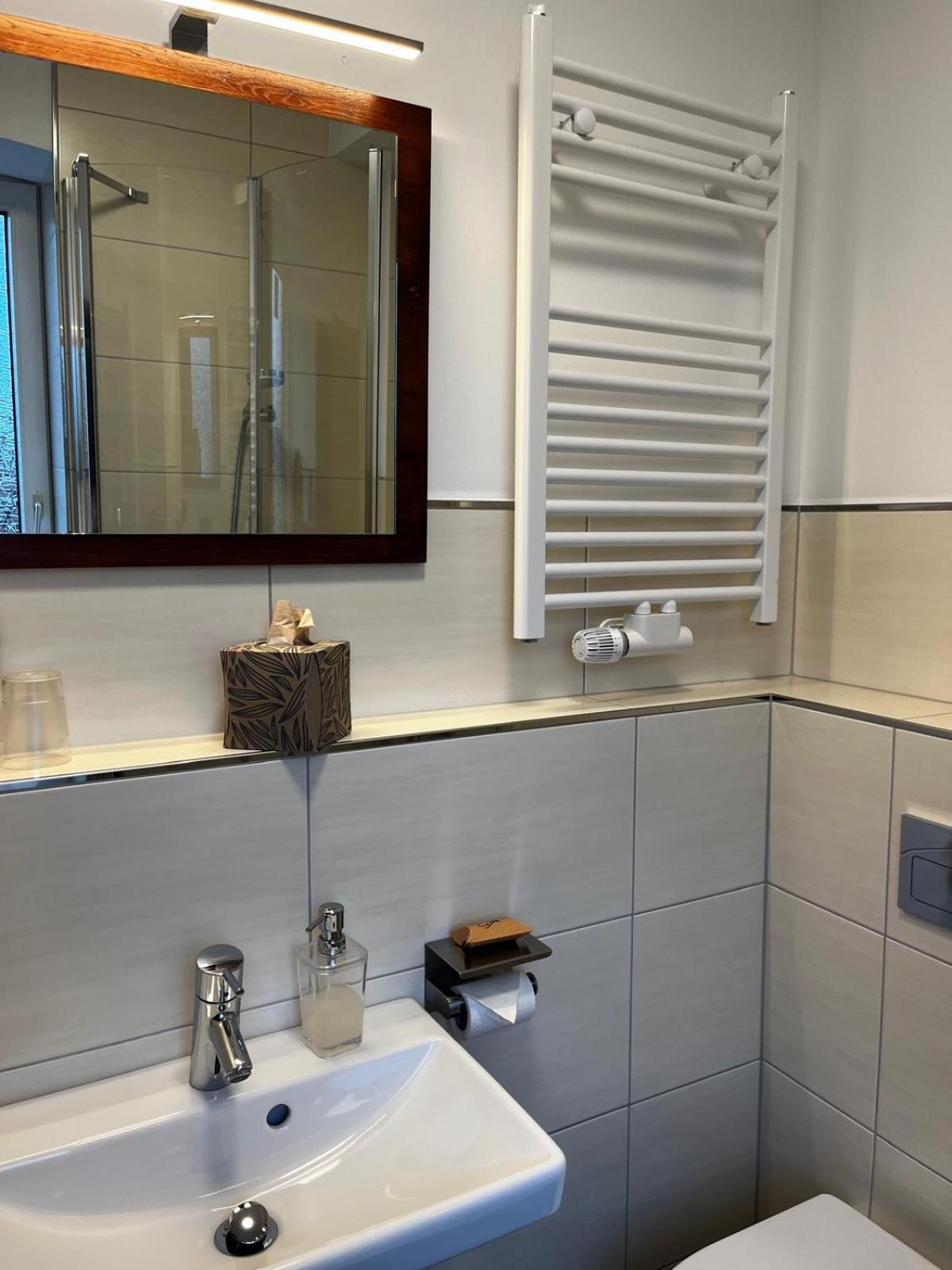 Henblas Hotel Neuenrade 外观 照片
